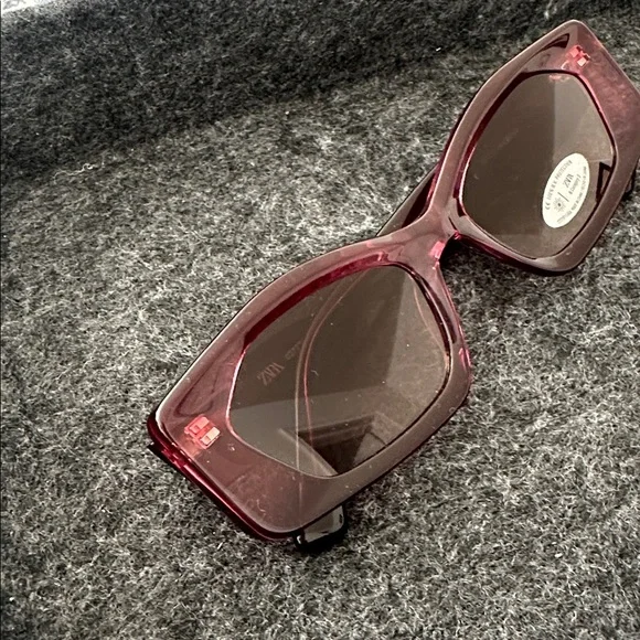 Zara Burgundy Sunglasses Nights in the City ? Outfit : @zara Hair and make up  main image 3